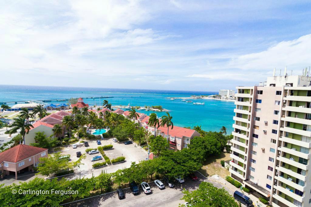 Fisherman'S Point Beach-Front Condomania Ocho Rios Exterior photo